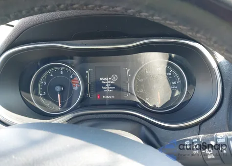 2019 Jeep Cherokee Latitude Plus 4X4 z USA, uszkodzony, nr VIN 1C4PJMLB2KD314292